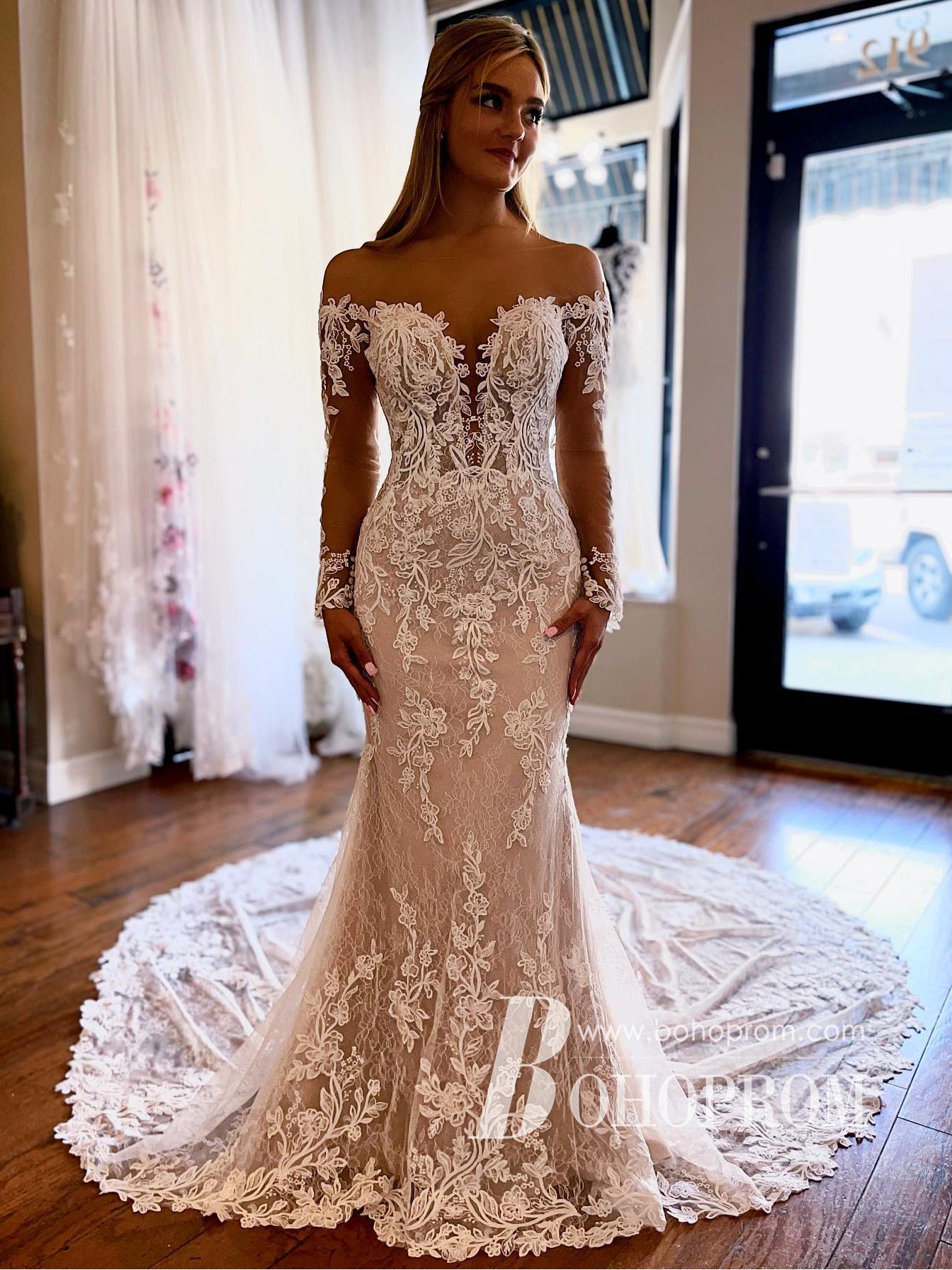 Wonderful Bateau Appliques Lace Wedding Dresses long Sleeves Mermaid G BohoProm