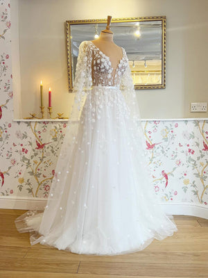 $268.99 3D Flowers See Through Bodice Bridal Gown V Neck Wedding Dress with Detachable Sleeves WD1907