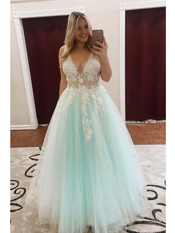 Popular Tulle V-neck Neckline Ball Gown Prom Dresses With 3D Flowers & Pearls PD118