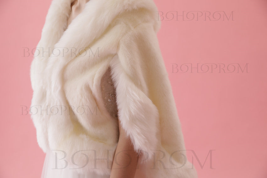 Sweet Shawl In Faux Fur For Winter Warm Waistcoat SW004