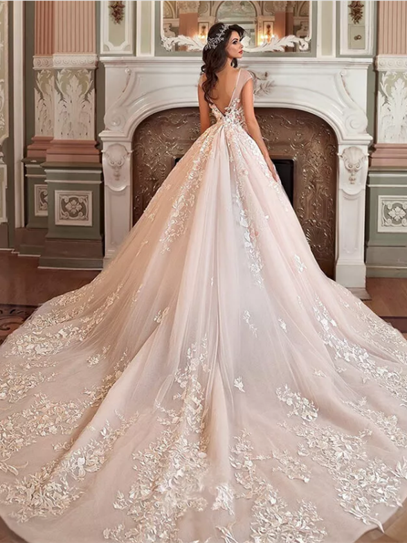 A-line Scoop-Neck Cathedral Train Tulle Appliqued Romantic Wedding Dresses HX0069